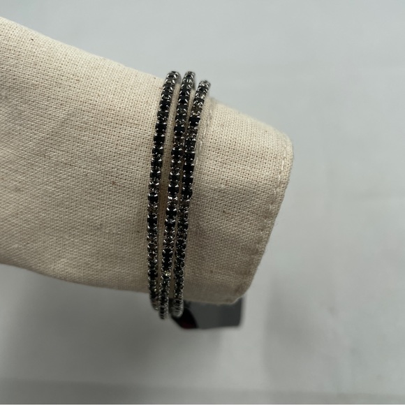 Paparazzi Bracelet - Picture 4 of 5